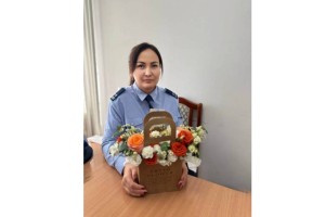 Нәзік иықтағы ауыр жүк