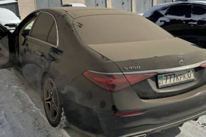 Перизат Қайраттың көлігі Астанада аукционға шығарылды