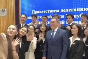 Сұлтанғазиев Қытайға сапарында өзін Қазақстан президенті сезініп жүр ме?