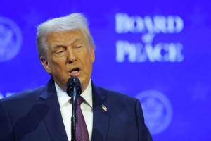 Трамп испан тілін үйреніп, Венесуэла президенті болғысы келетінін айтты