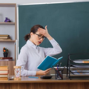 Мұғалімдер неге наразы: аттестация төңірегінде тағы да дау туды