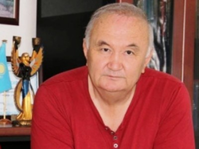 Көрнекті ақын Есенғали Раушанов өмірден өтті.