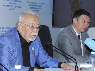 АСАНӘЛІ ӘШІМОВ АСХАТ МАЕМИРОВТЫҢ ҚОЛШОҚПАРЫ МА?.