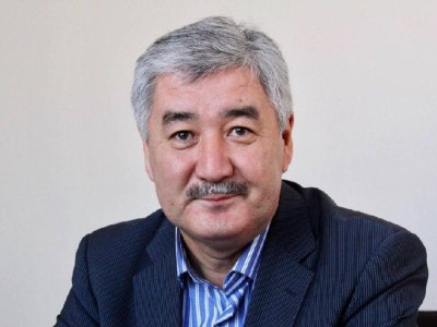 Әміржан Қосанов президенттікке кандидат болып тіркелді.