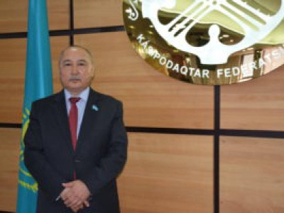 Мұхтар Тінікеев бас тартып, Амангелді Таспихов президент сайлауына үміткер болып ұсынылды.