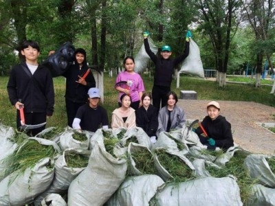 «Таза Қазақстан» Қостанайды қоқыстан тазартып жатыр.