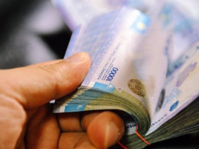 Қызылордалық шенеунік пара алғаны үшін қамауға алынды.