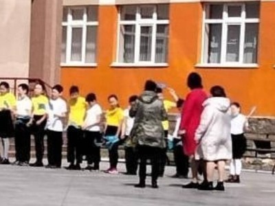 Петропавлда оқушыларды флешмобта тоңдырғандар ескертумен құтылды.