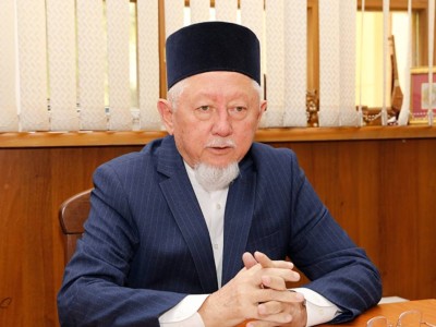 Дінтанушы Әбсаттар қажы Дербісәлі өмірден озды.