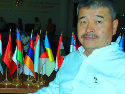 «Сіздікі жеңіл жөтел деді…» — Ақын, сазгер Қайрат Дүйсен дүниеден озды.