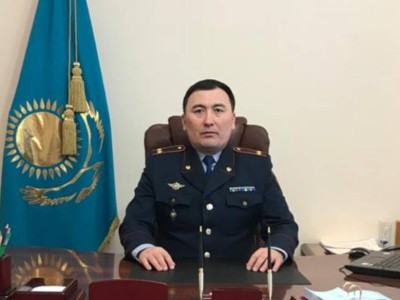 Адамдарға жақсылық жасау-абыройлы іс.