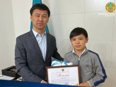 Тоқаев орамал мәселесі туралы айтты.