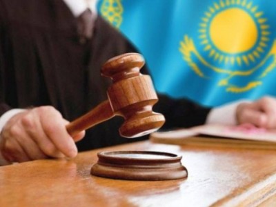 Қарағандылық шенеунік құдағайымен соттасып жатыр.