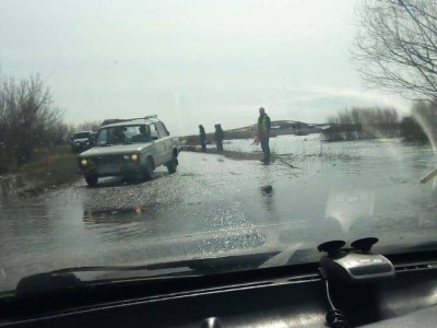 Қар суы: Қарағанды облысында бөгет жарылып кете ме деп тұрғындар қорқып отыр.