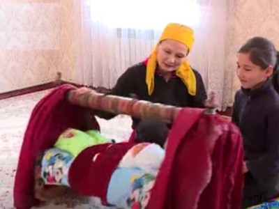 «Бақыттымын»: Алтын келін атанған он балалы ананың оқиғасы.