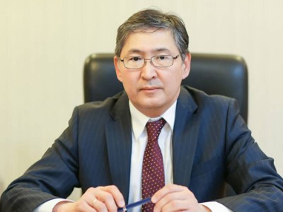 Ерлан Сағадиевті Қазақстаннан шығармай отыр.
