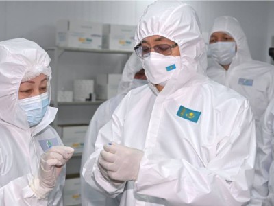 Қазақстан QazVac вакцинасын Ауғанстанға гуманитарлық көмек ретінде жібереді.