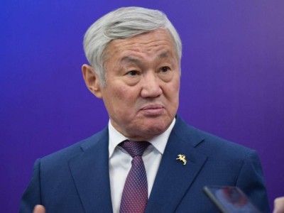 Сапарбаев көзбояушылыққа көшті.