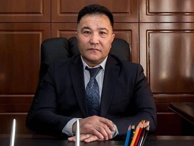 Назарбаевқа арнап ән жазған адам қала әкімі болып тағайындалды (видео).
