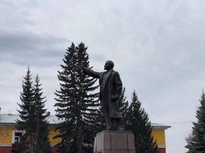 Шығыс Қазақстандағы Ленин ескерткішін жөндеуге 1,5 млн теңге бөлінбек.