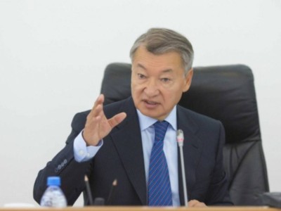 Даниал Ахметовтың үстінен Тоқаевқа хат жазғандардың басы дауға қалды.