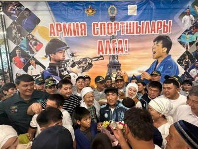 Қырғызбаевқа мерзімінен бұрын «капитан» әскери атағы берілді.