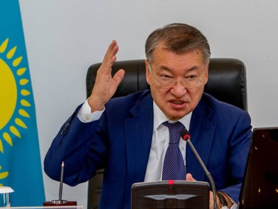 Даниал Ахметов халықты түсінбейді, түсінгісі келмейді.