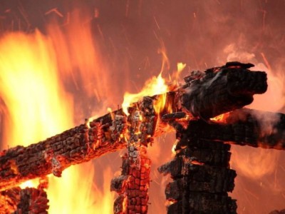 Семейдегі екі баланың қазасы: кіші баланы балалар үйіне жібермекші болған.