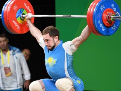 Сыйақыдан қағылған зілтемірші араша сұрады.