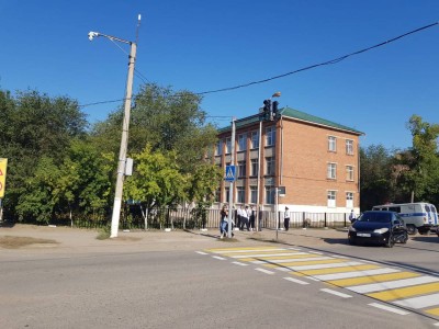 Ақтөбелік полицейлер екі күннен бері мектептерді «бомбалап» жатқандарды таппай жатыр.