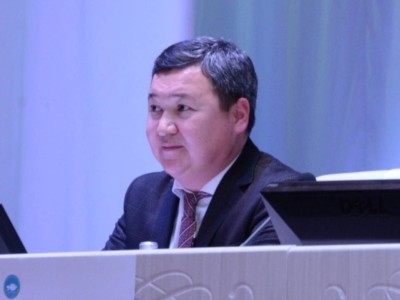 Ақтөбеде мас күйінде көлік айдаған әкімдік қызметкері 15 күнге қамалды.