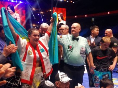 Ф. Шарипова Алматыда IBO және WBC Silver чемпиондық атақтарын иеленді.