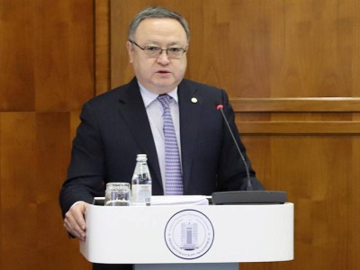 Оразалин Сапарбаевтың орнын басты.