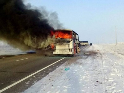 Автобус апатынан аман қалған бес адам оқиғаның қалай болғанын айтып берді.