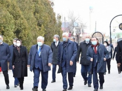 Қырымбек КӨШЕРБАЕВ: «Ресейдің жазушы-сыншысы айтысты жоғары бағалады».