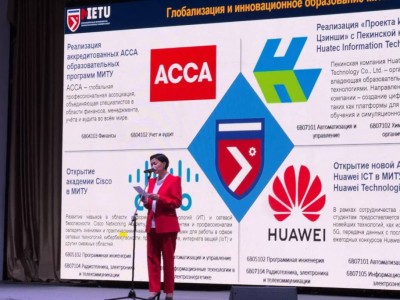Бірінші курс студенттерінің құрметіне салтанатты кеш өтті.
