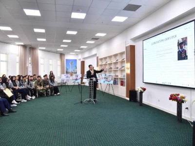 Астанада «Батырларға тағзым» порталының таныстырылымы мен қолжазбалар көрмесі өтті.