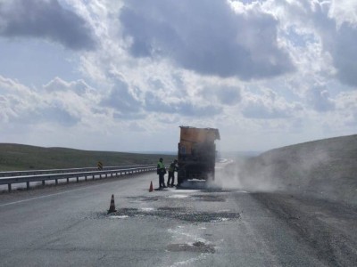Абай облысында биыл 834 шақырым жолға асфальт төселеді.
