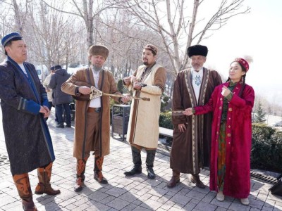 16 наурыз – Мәдениет және ұлттық салт-дәстүр күні.