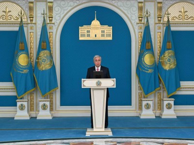 Тоқаев БАҚ саласындағы сыйлықтар мен гранттар тапсырды.