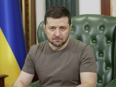 Зеленский саясаткер, президент ретінде бізге үлгі емес — депутат.