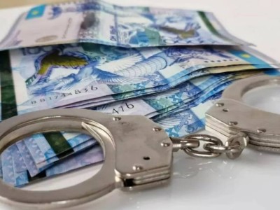 Сот орындаушы балалардың алиментін ұрлап келген.