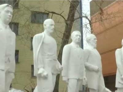 СҚО-дағы қоқыста қазақ зиялыларының ескерткіштері шашылып жатыр.