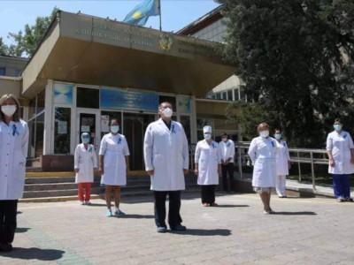 Коронавирустан қайтыс болған дәрігерлердің туыстарына 10 млн теңге төленді.