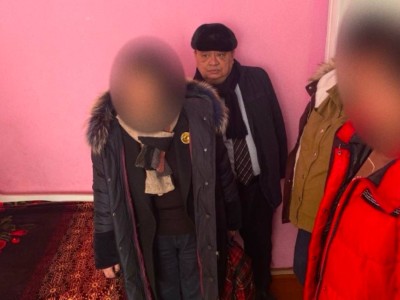 Жетісу өңірінде бейтаныс азамат кәмелетке толмаған қызды жәбірлеген.