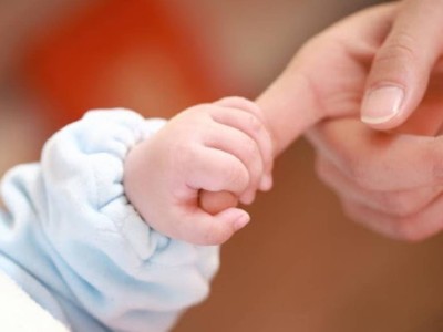 Елімізде ауру белгілері үш күннің ішінде асқынатын індет сәбилер арасында көбейді.