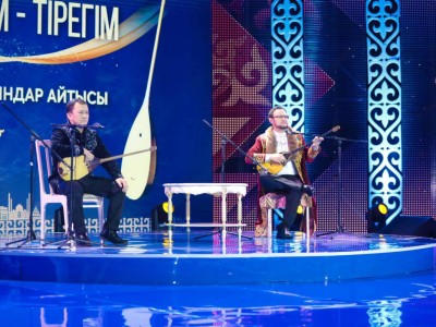 Айтыс: «Тәуелсіз елім – тірегім!».
