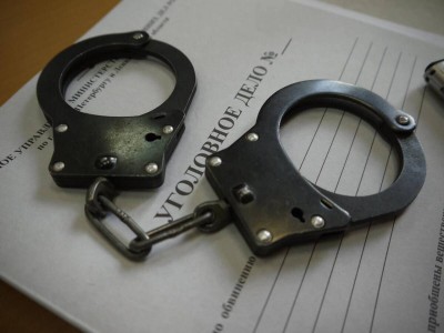Шымкентте көші-қон полициясы қызметкері алаяқтық үшін сотталды.