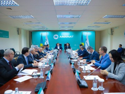 «Amanat» партиясы «Алтын домбыра»-дан бөлек «Бабалар аманаты» айтысын ұйымдастыруды ұсынды.