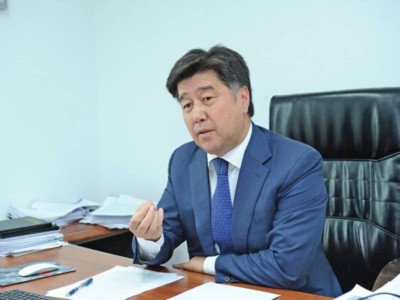 Егемендіктің үш сыйы.